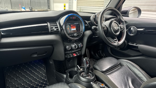Used MINI Hatch 2019 for sale - 76322505: Photo 7