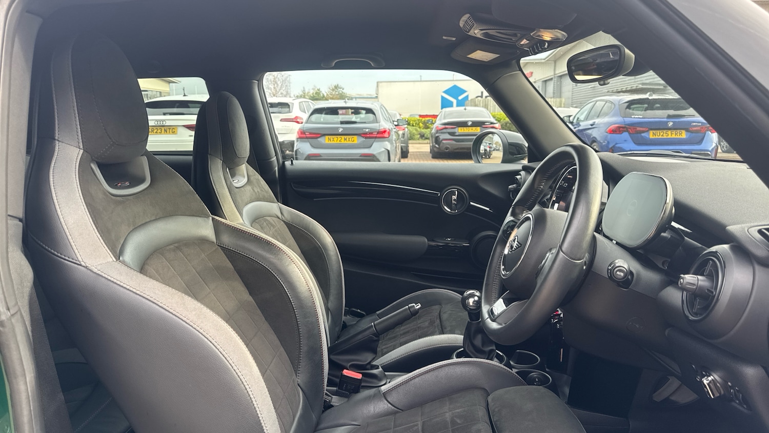 Used MINI Hatch 2022 for sale - 76504381: Photo 11