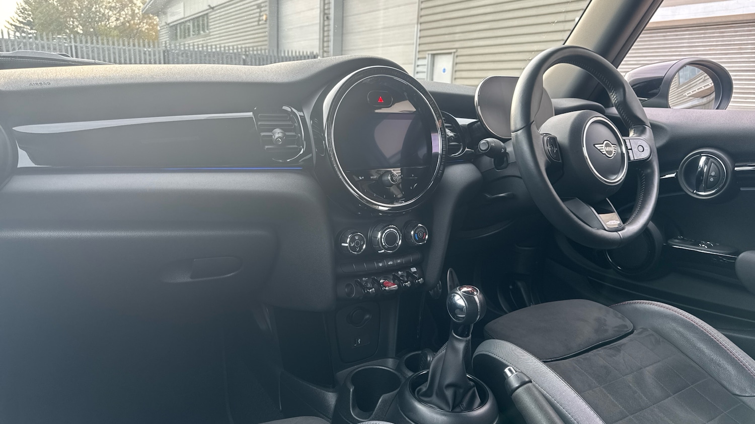 Used MINI Hatch 2022 for sale - 76504381: Photo 7