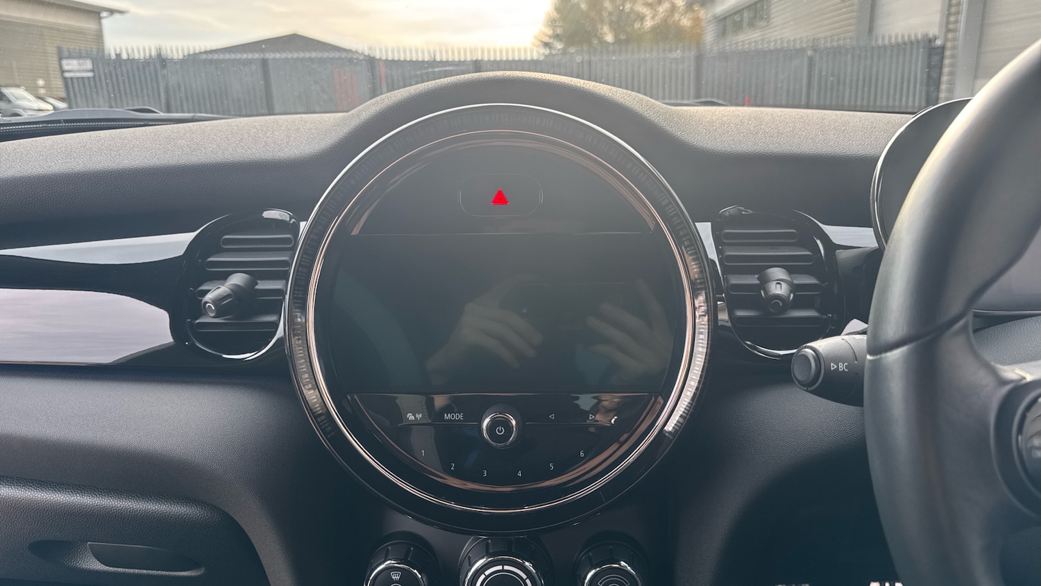 Used MINI Hatch 2022 for sale - 76504381: Photo 8