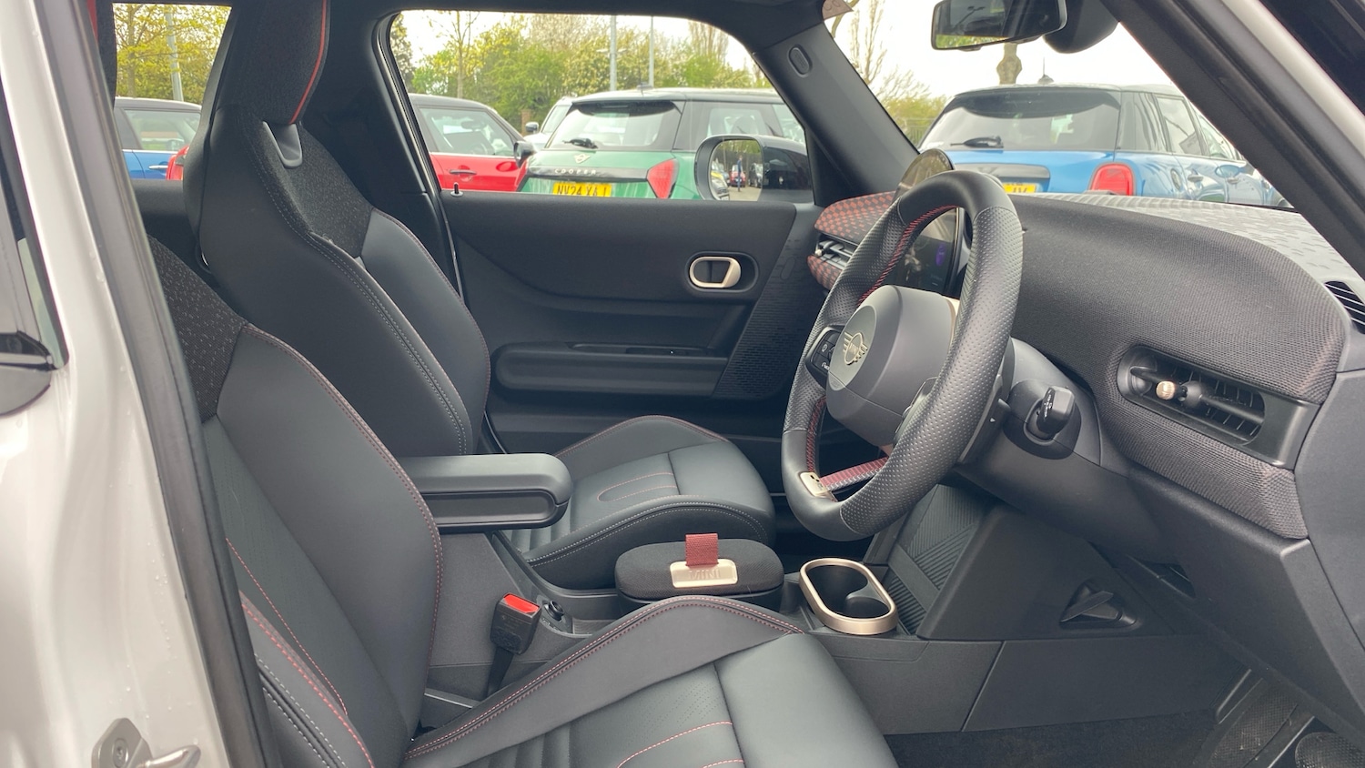 Used MINI Cooper 2025 for sale - 78176348: Photo 11