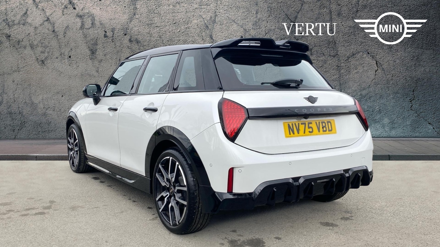 Used MINI Cooper 2025 for sale - 78176348: Photo 2