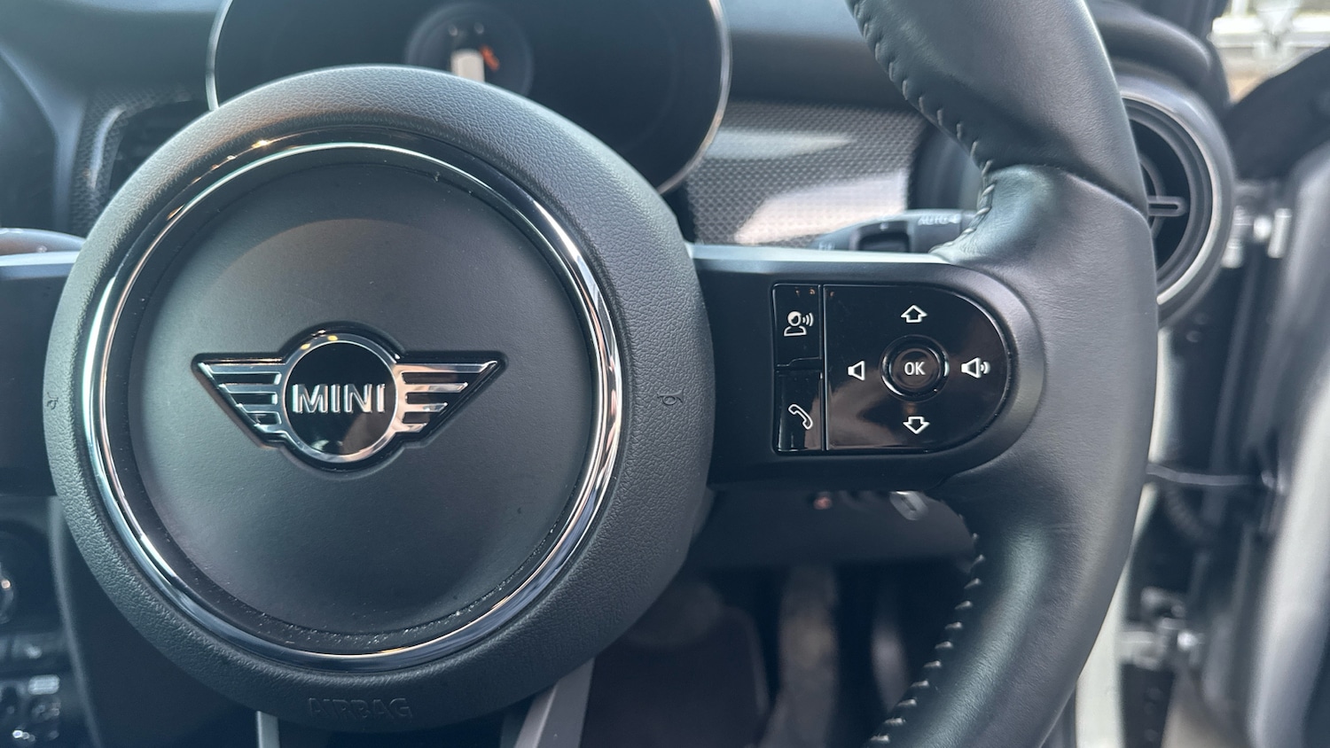 Used MINI Hatch 2024 for sale - 76968339: Photo 18