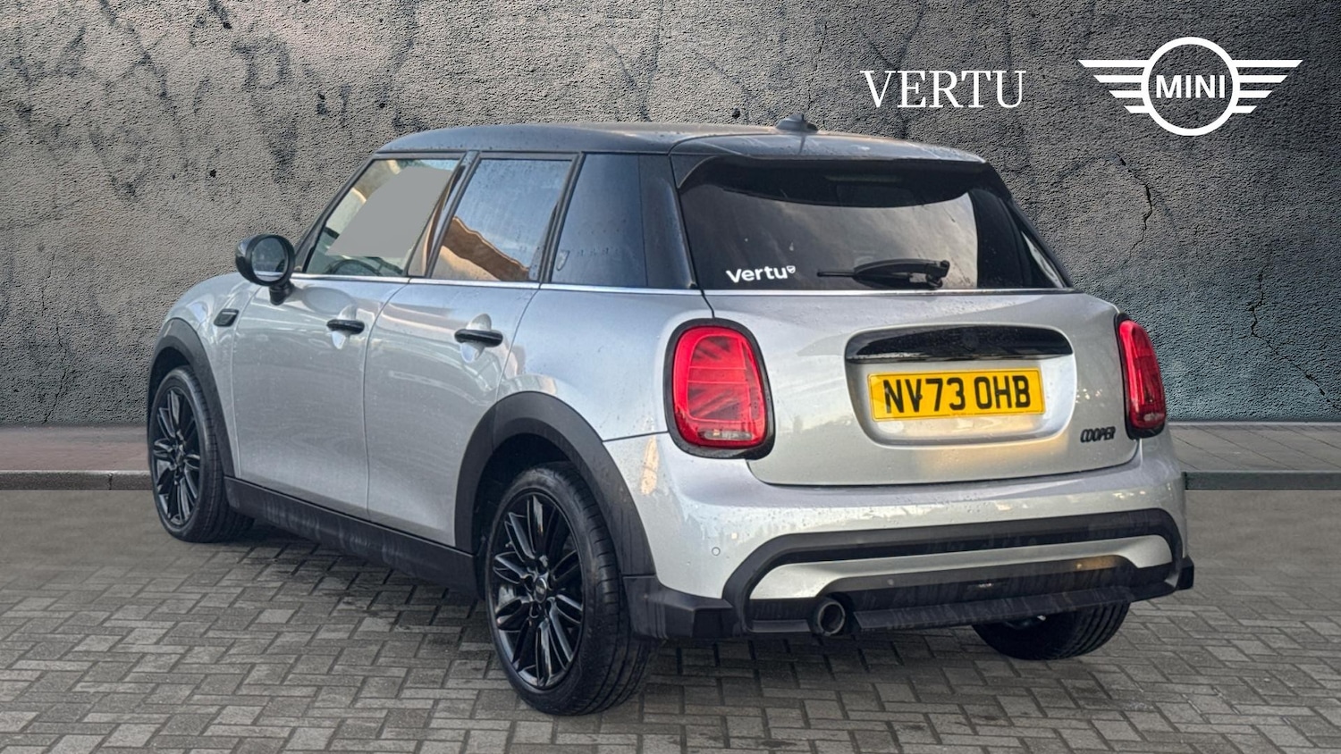 Used MINI Hatch 2024 for sale - 76968339: Photo 2