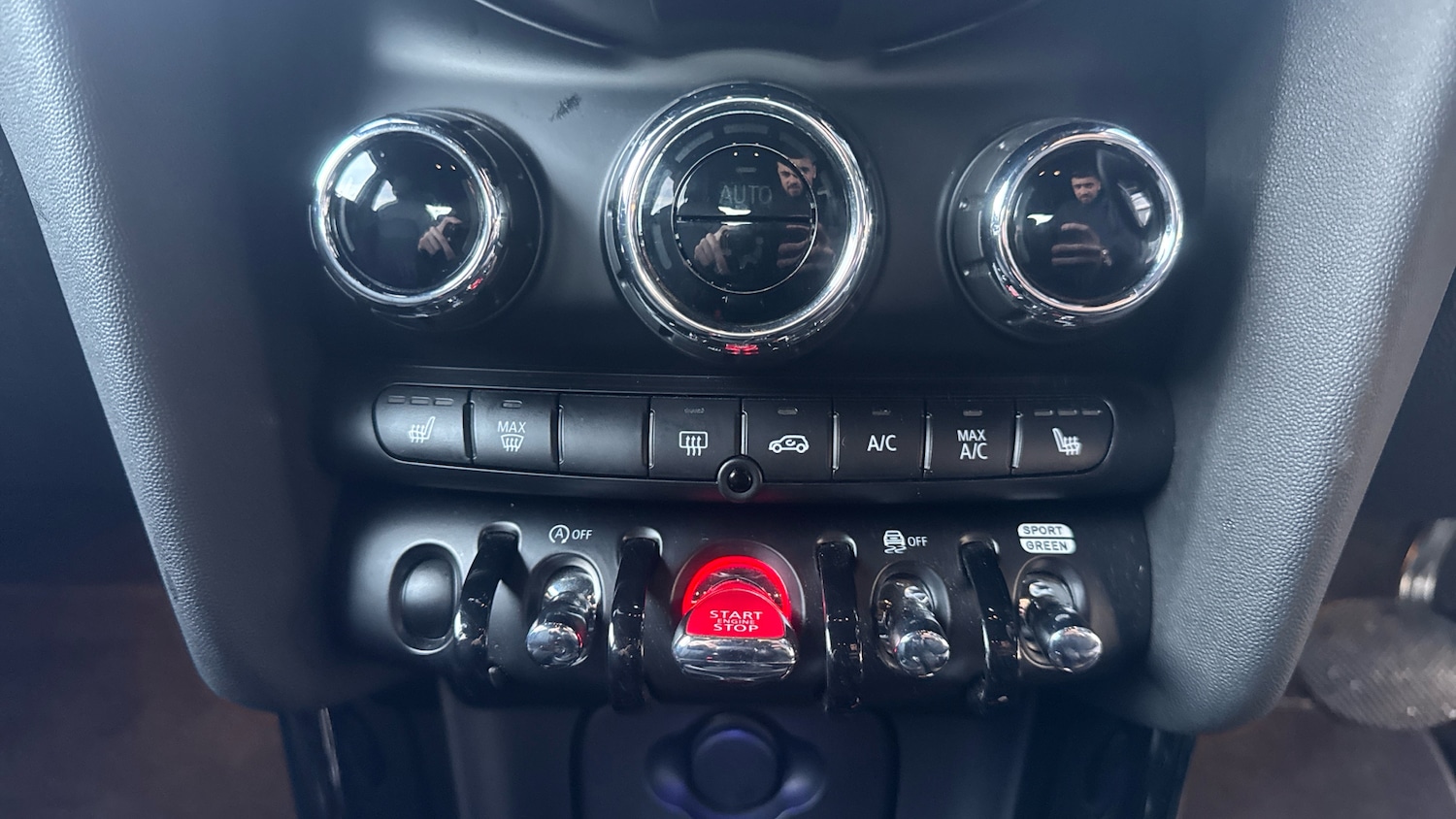 Used MINI Hatch 2024 for sale - 76968339: Photo 28