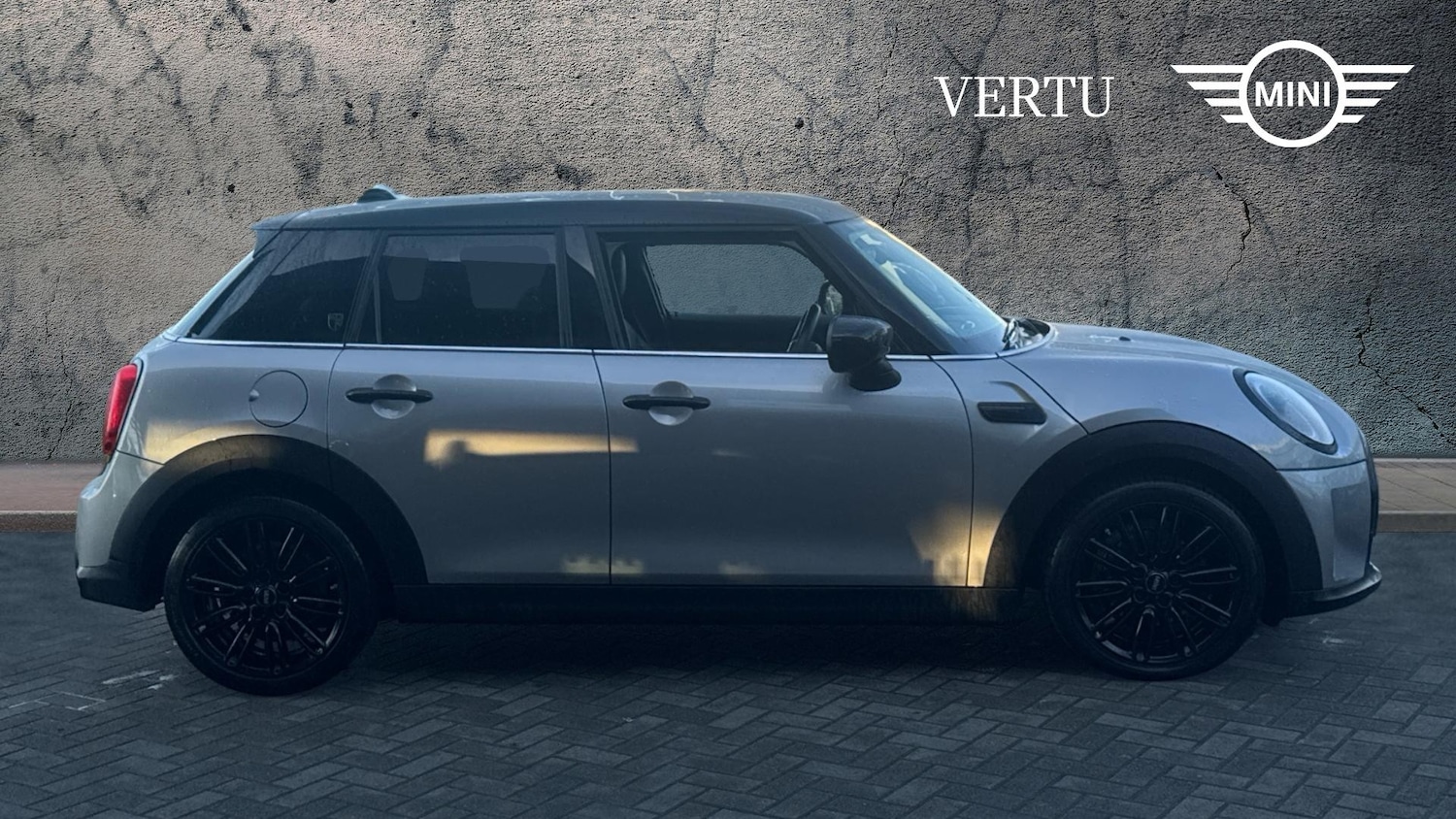 Used MINI Hatch 2024 for sale - 76968339: Photo 3