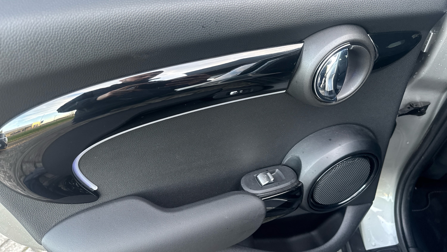 Used MINI Hatch 2024 for sale - 76968339: Photo 31