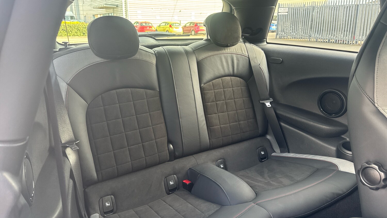 Used MINI Hatch 2023 for sale - 77589701: Photo 12