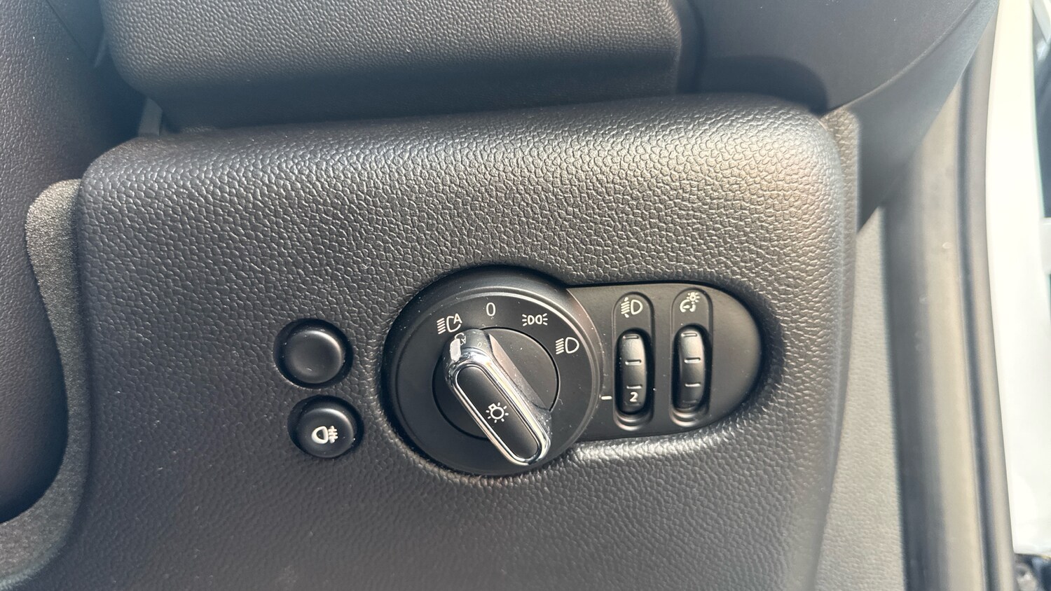 Used MINI Hatch 2023 for sale - 77589701: Photo 24