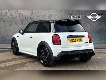 Used MINI Hatch 2023 for sale - 77589701: Photo