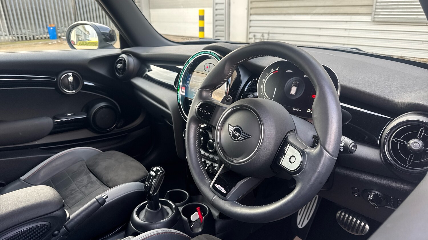 Used MINI Hatch 2023 for sale - 77589701: Photo 6