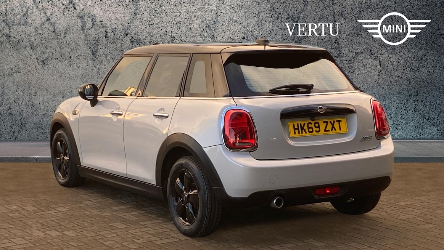 Used MINI Hatch 2019 for sale - 78109249: Photo 2