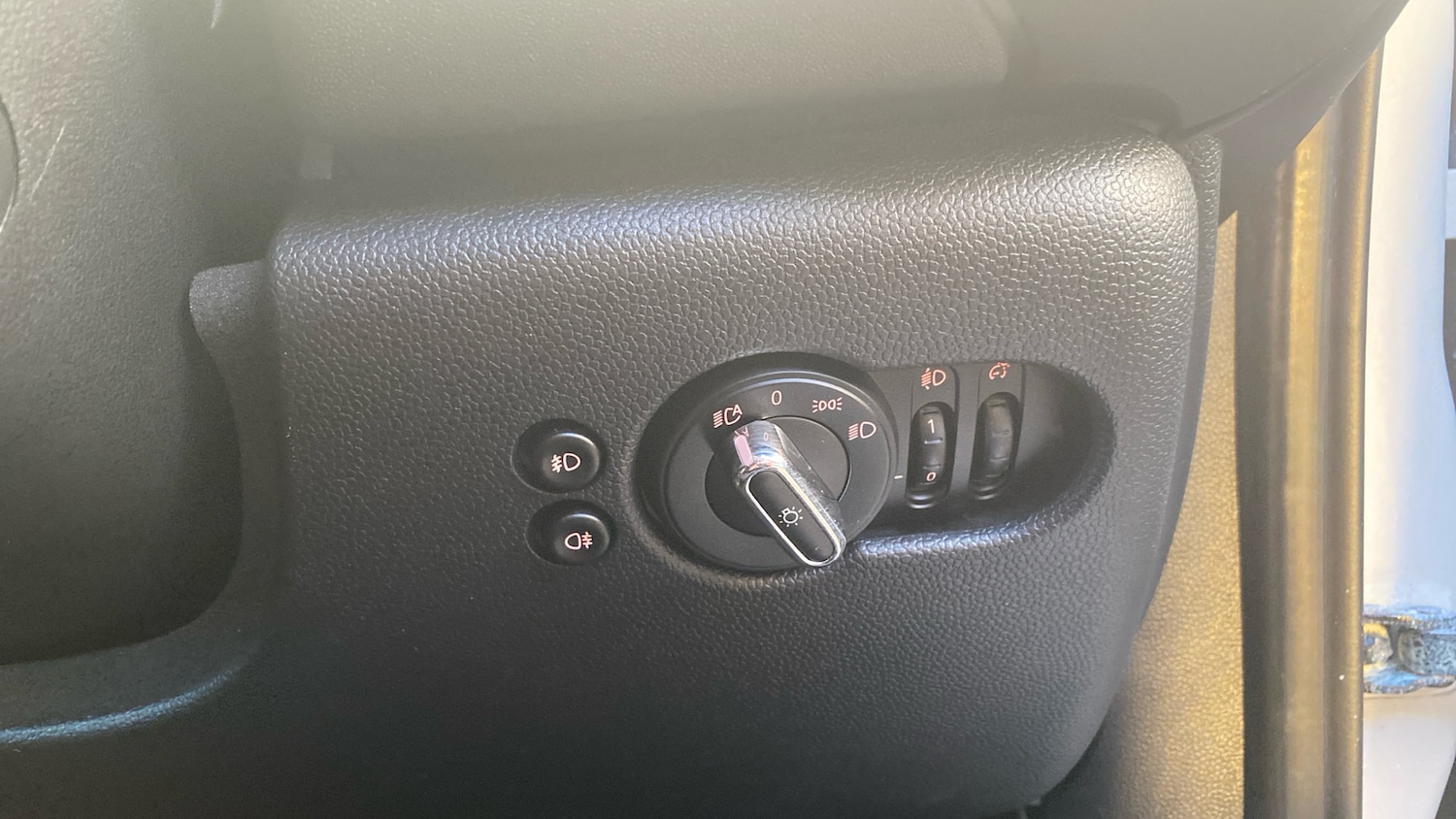 Used MINI Hatch 2019 for sale - 78109249: Photo 24