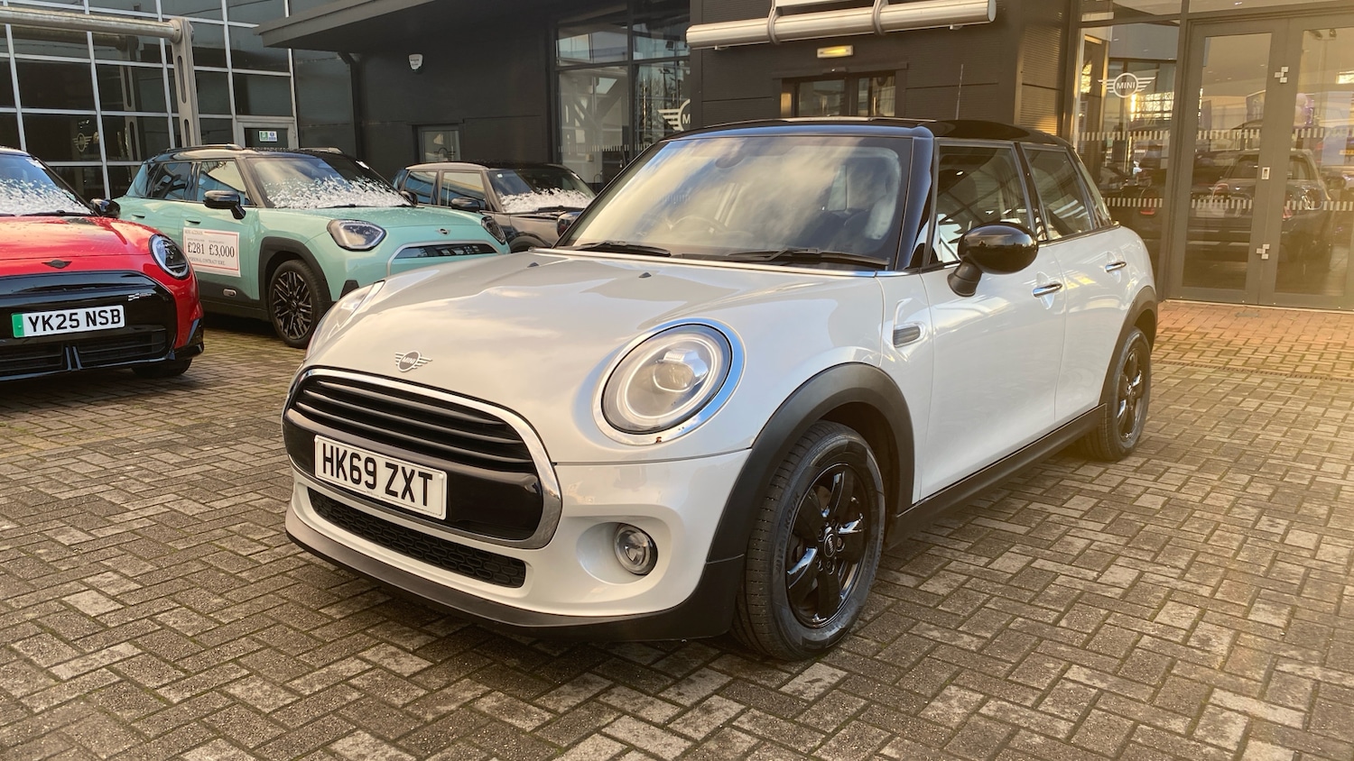 Used MINI Hatch 2019 for sale - 78109249: Photo 42
