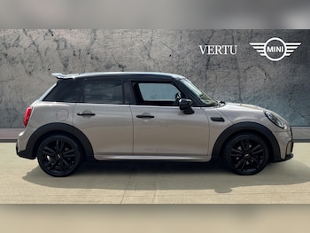 Used MINI Hatch 2022 for sale - 79071467: Photo