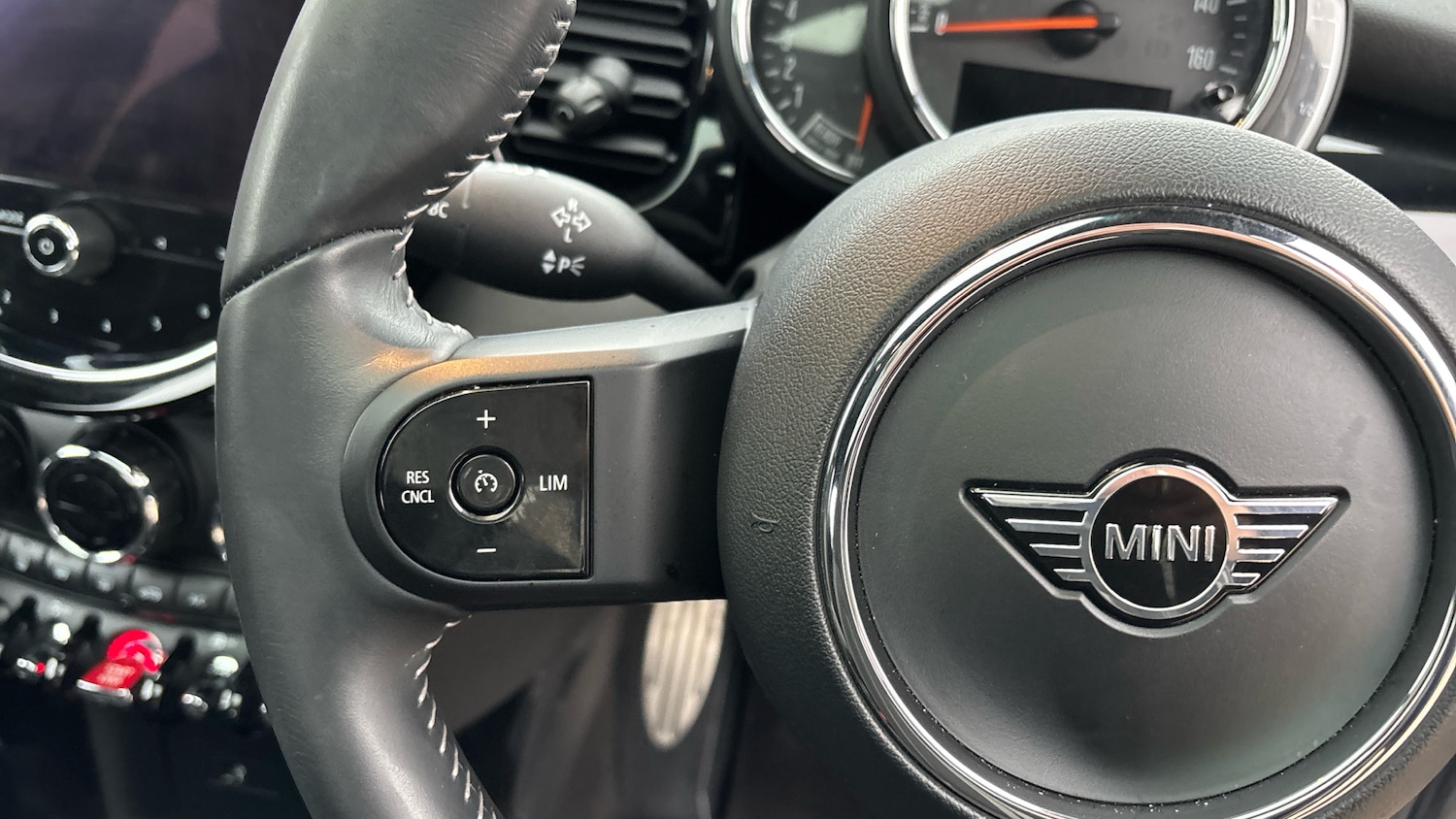 Used MINI Hatch 2022 for sale - 77044612: Photo 17