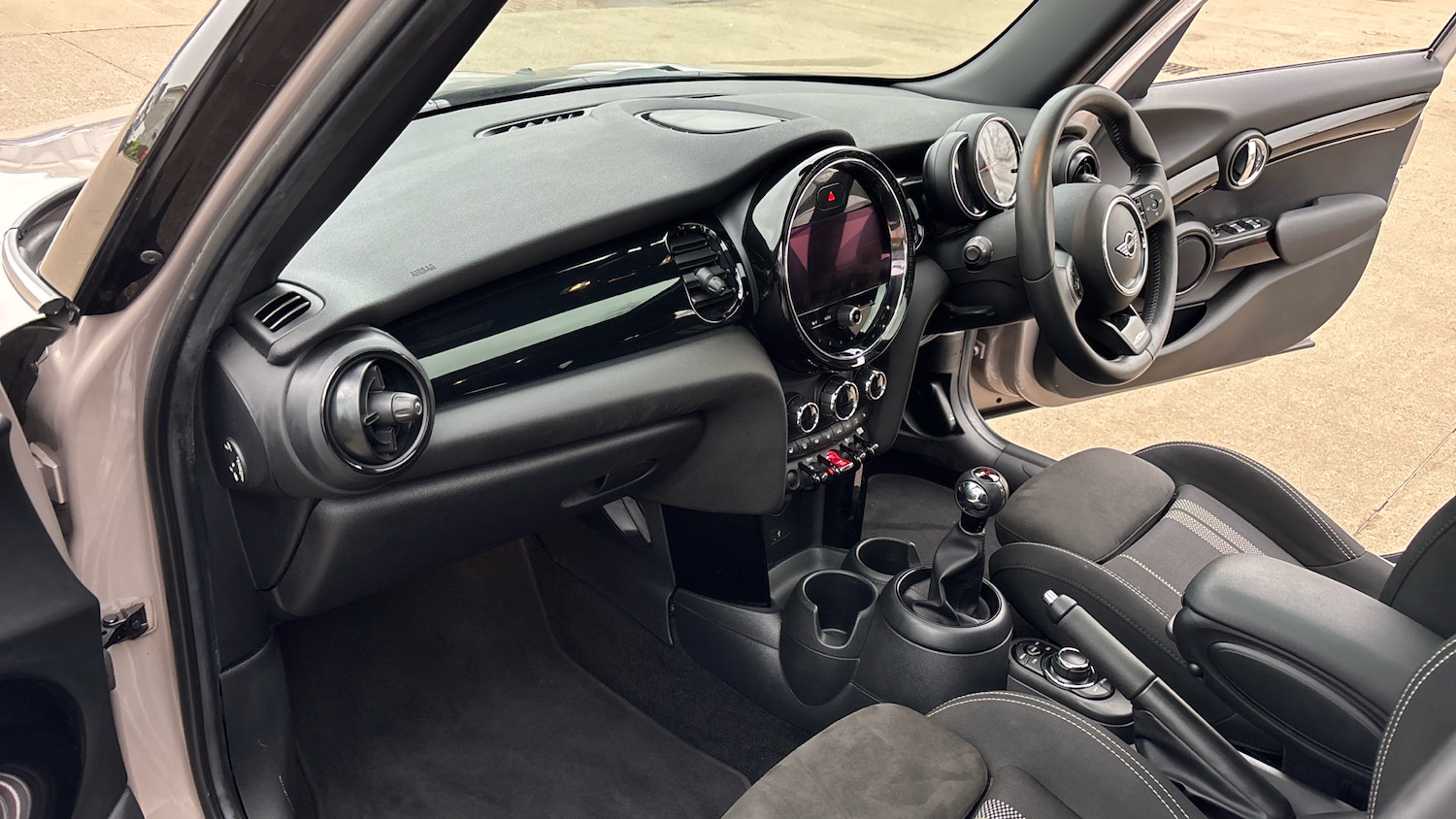 Used MINI Hatch 2022 for sale - 77044612: Photo 7