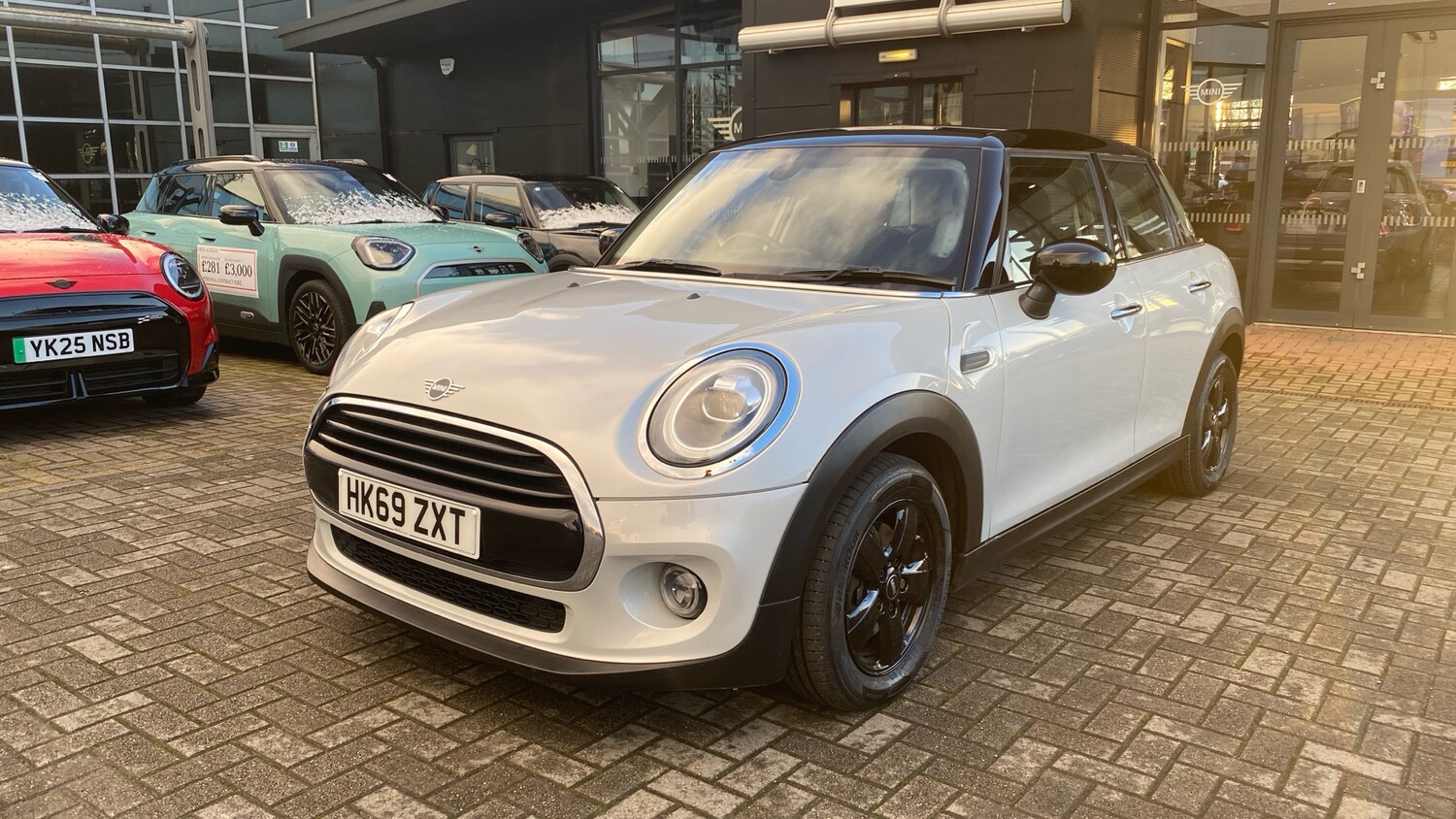 Used MINI Hatch 2019 for sale - 76637582: Photo 42