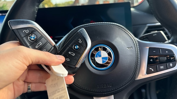 Used BMW i4 2022 for sale - 76281290: Photo 21