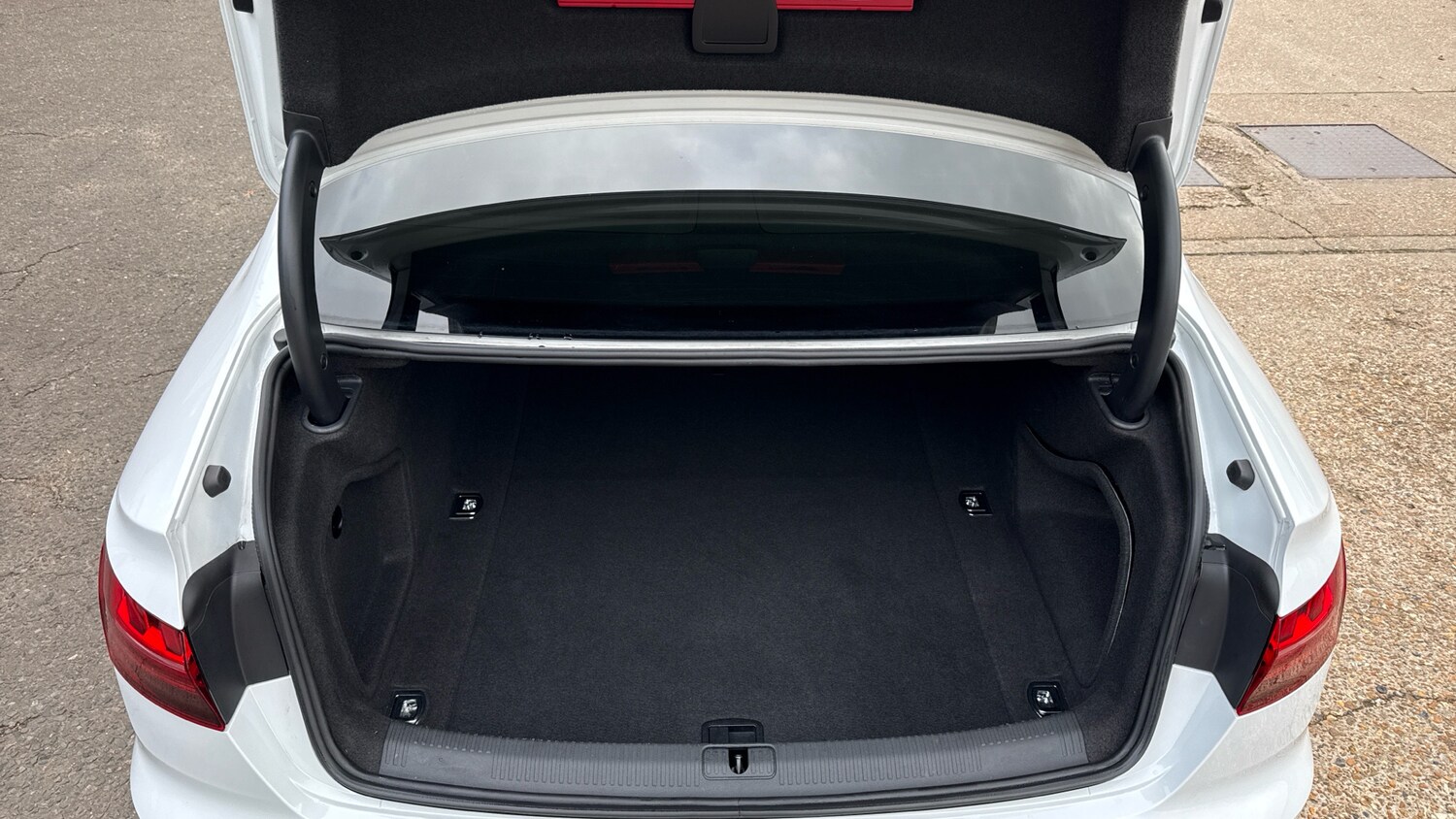 Used Audi A4 2022 for sale - 77465915: Photo 15