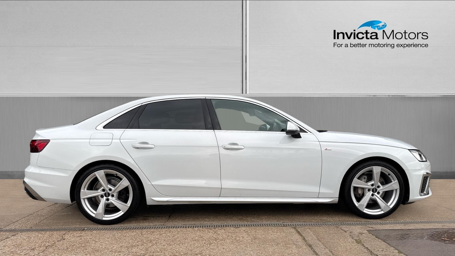 Used Audi A4 2022 for sale - 77465915: Photo 2