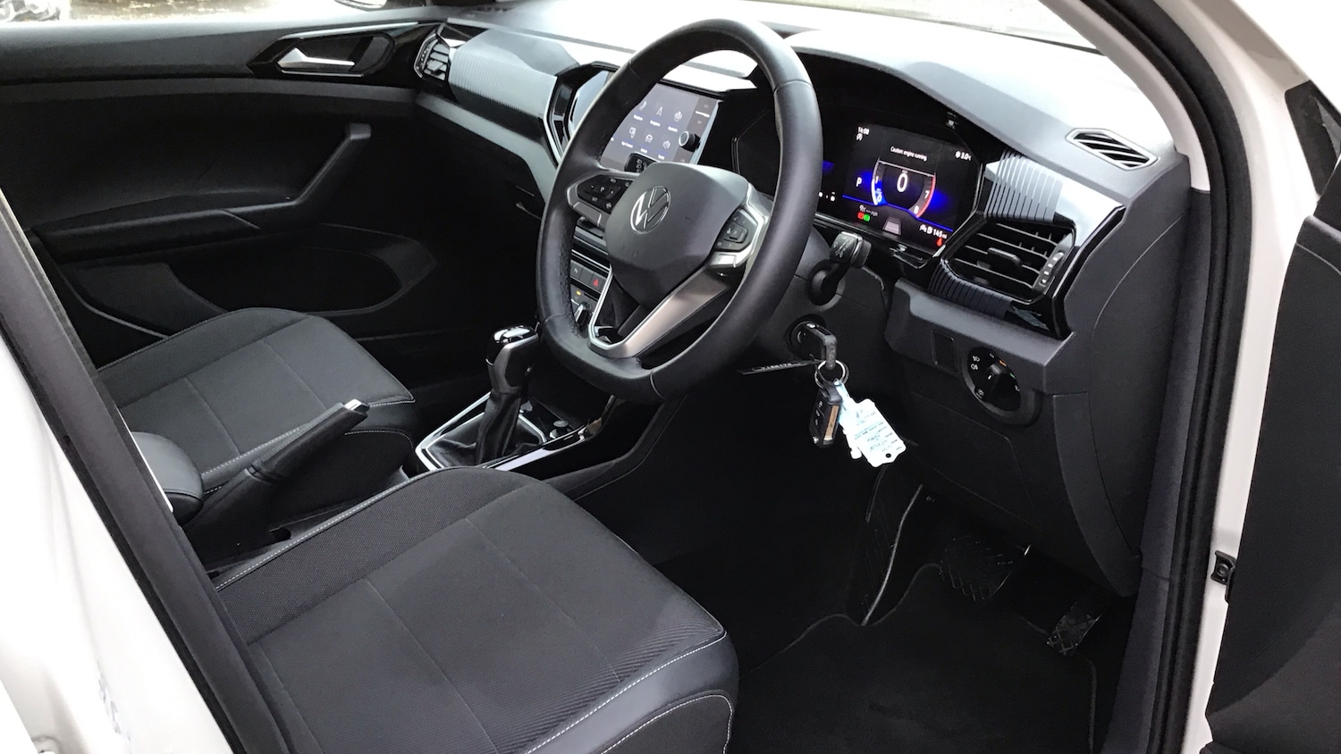 Used Volkswagen T-Cross 2023 for sale - 77409402: Photo 11