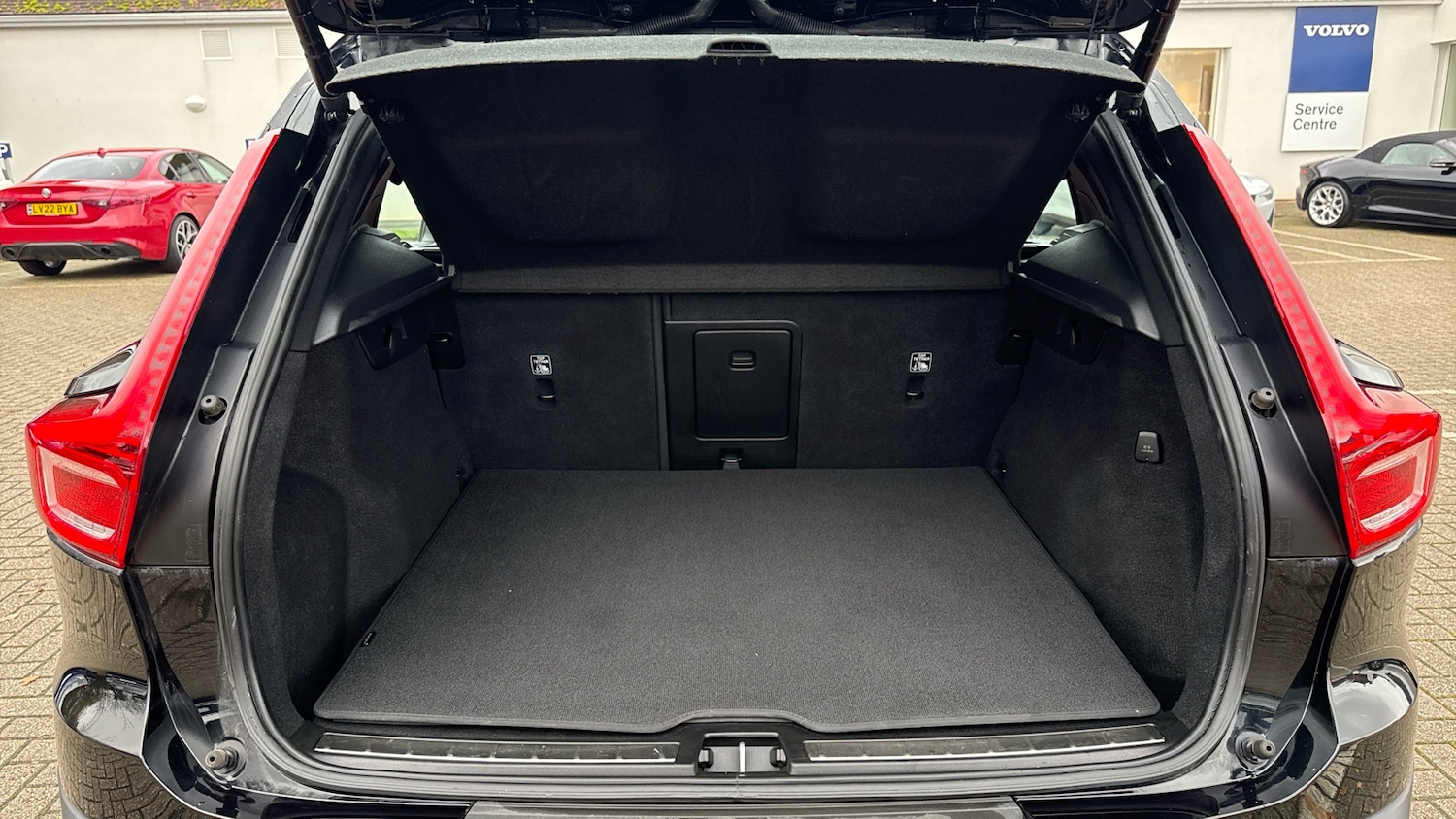 Used Volvo XC40 2021 for sale - 76821503: Photo 15