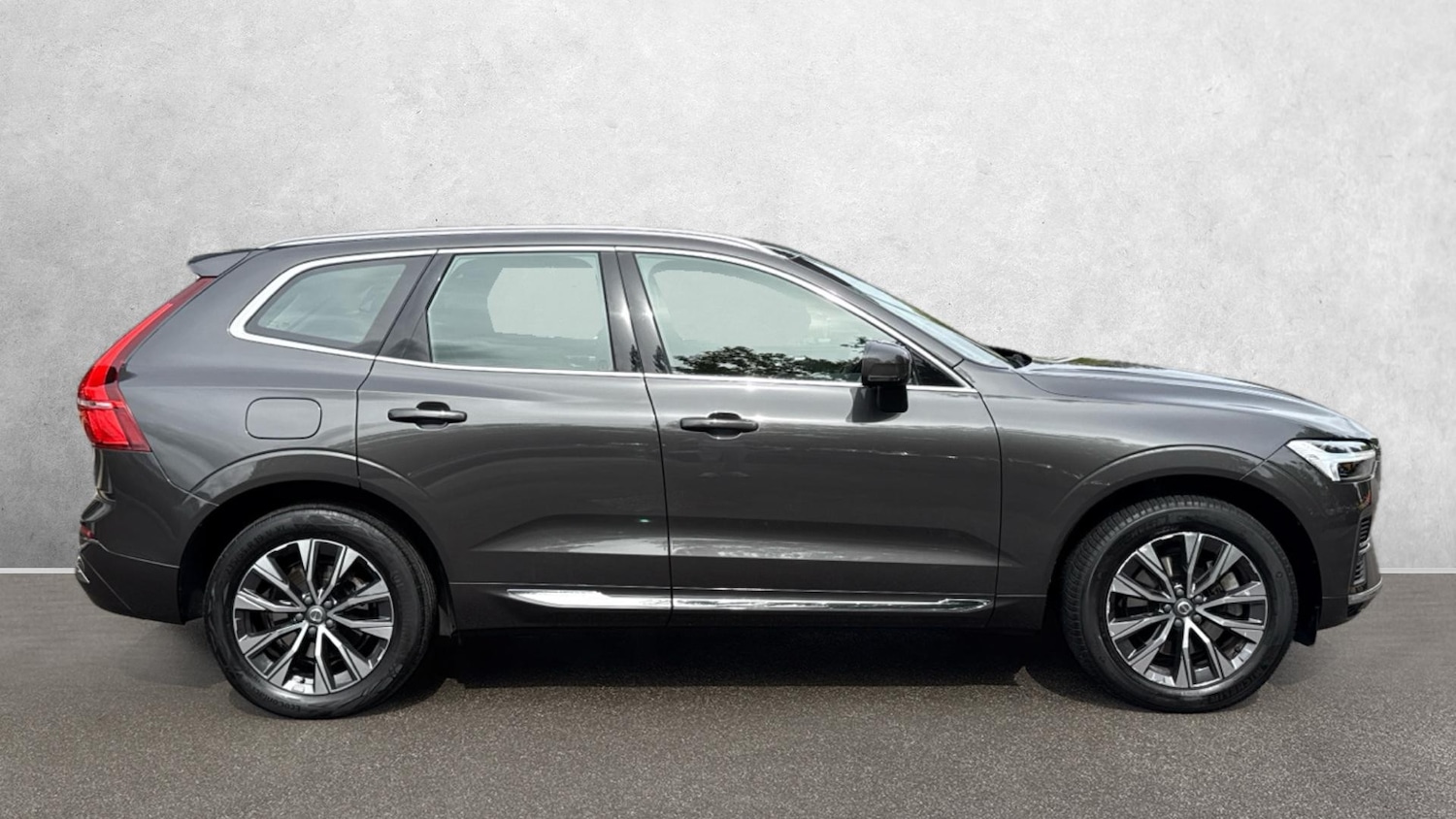 Used Volvo XC60 2022 for sale - 76470962: Photo 3