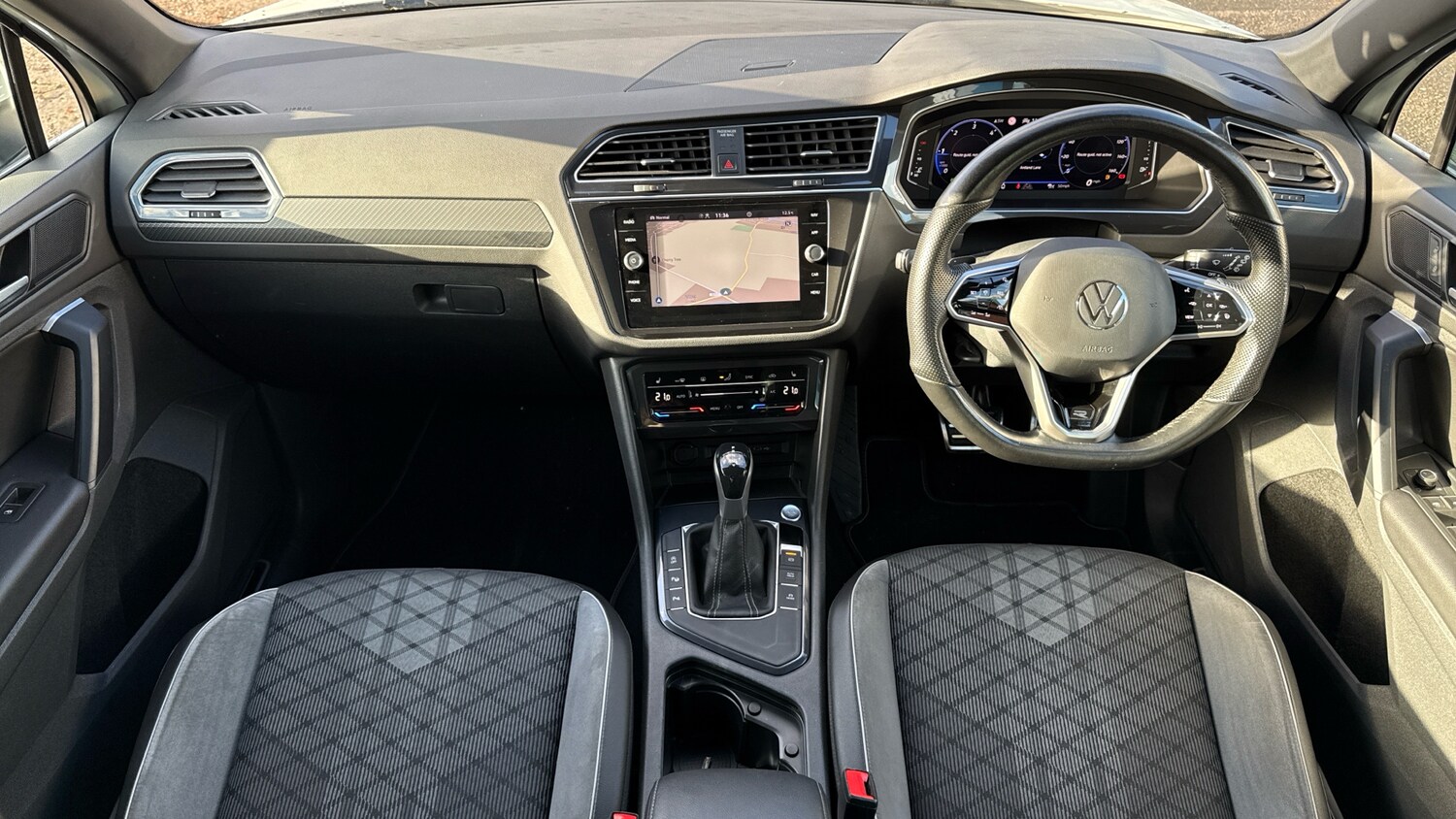 Used Volkswagen Tiguan for sale - 77735631: Photo 11