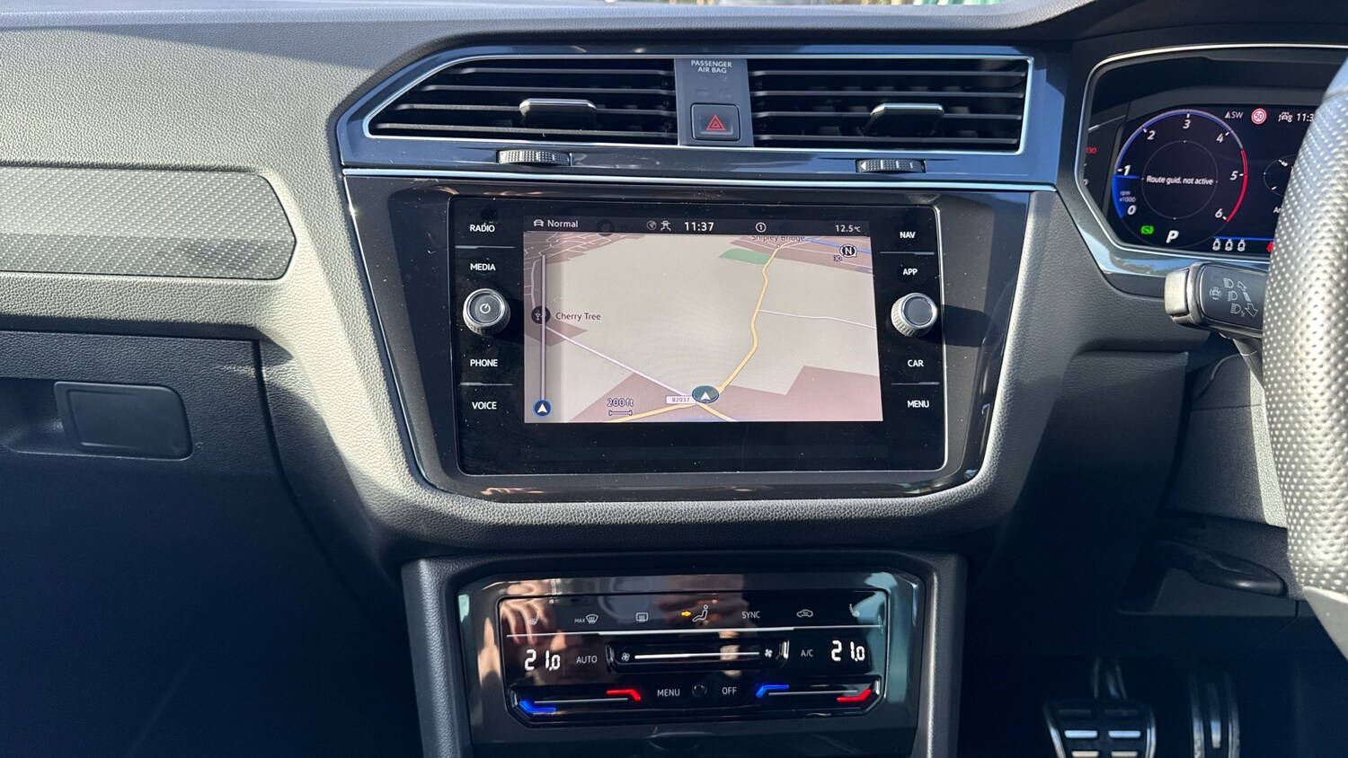 Used Volkswagen Tiguan for sale - 77735631: Photo 12