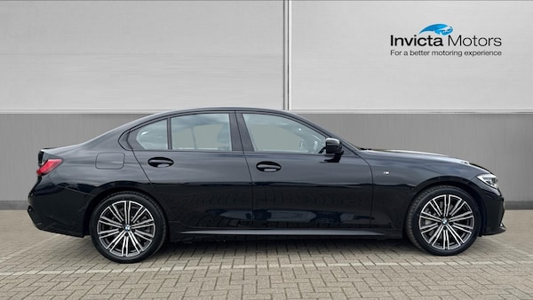 Used BMW 3 Series 2021 for sale - 76257889: Photo 2