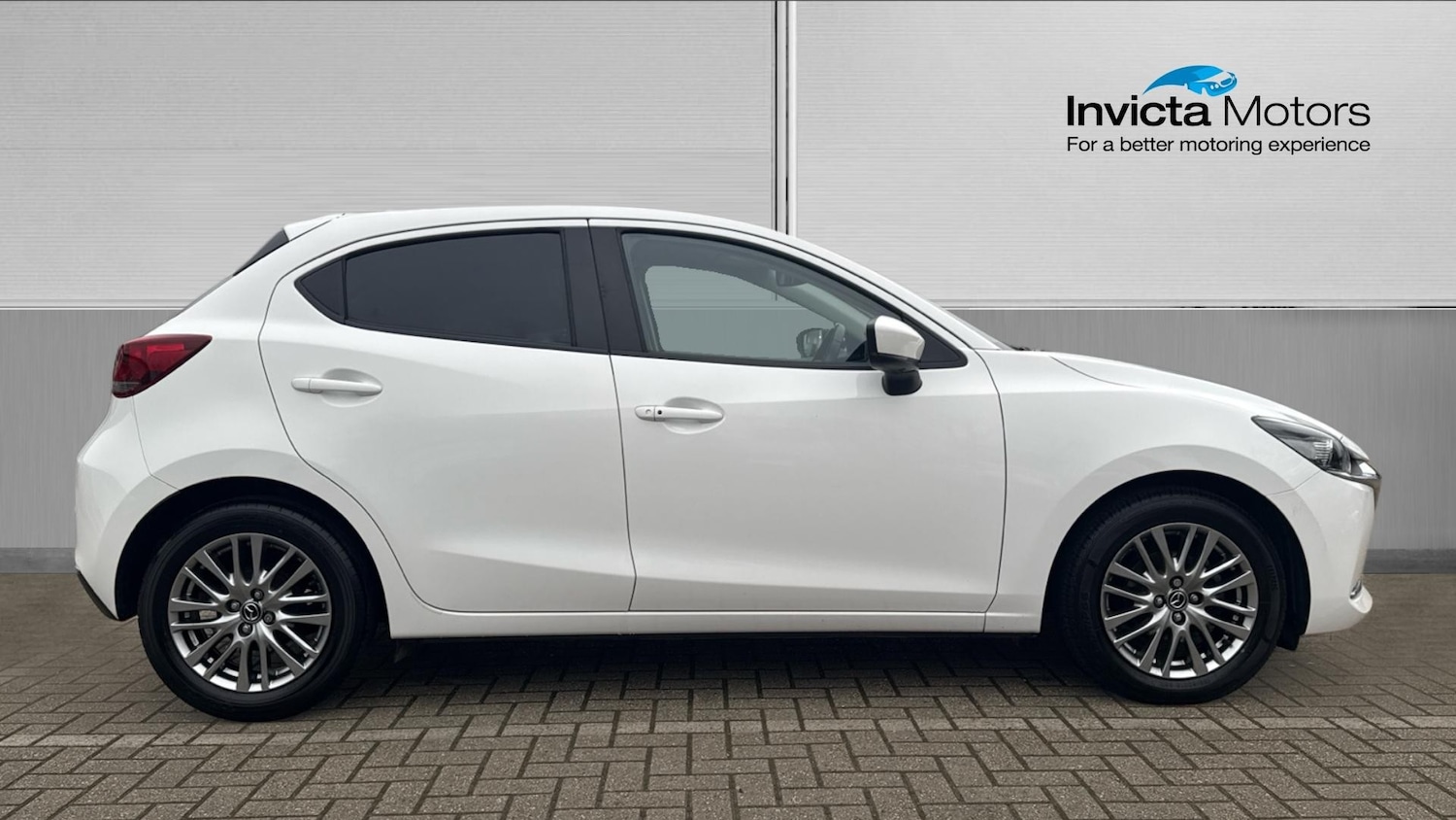 Used Mazda Mazda2 2023 for sale - 77807245: Photo 2