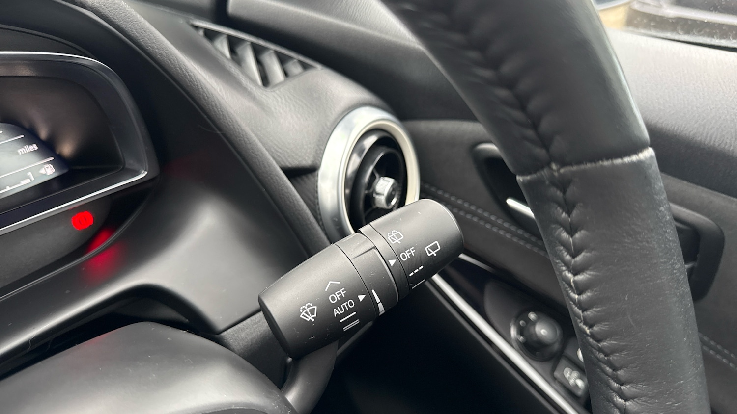 Used Mazda Mazda2 2023 for sale - 77807245: Photo 23