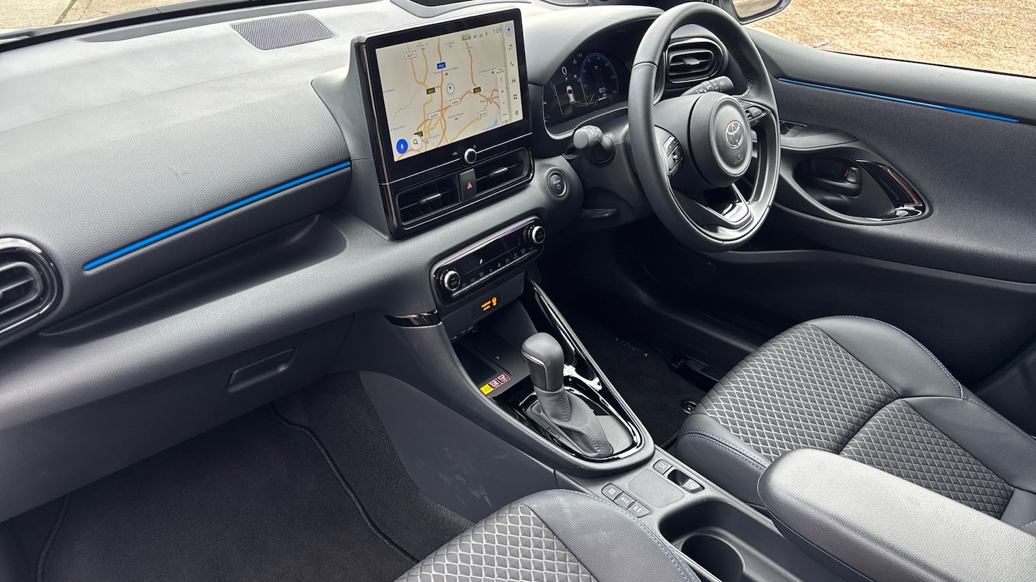 Used Toyota Yaris 2024 for sale - 78145926: Photo 3