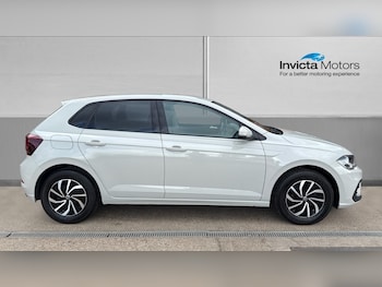 Used Volkswagen Polo 2024 for sale - 75975715: Photo