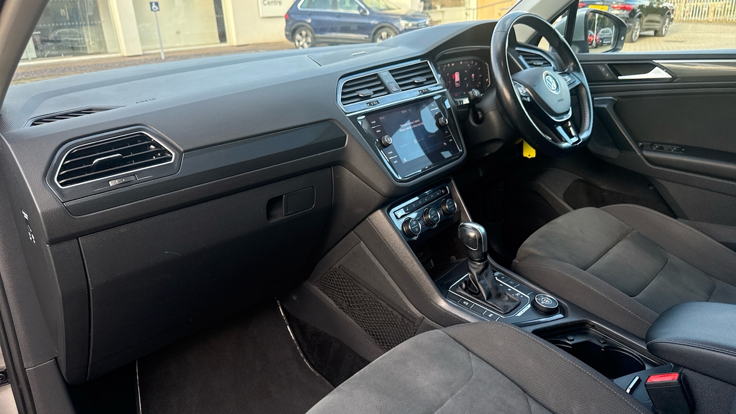 Used Volkswagen Tiguan 2020 for sale - 76106996: Photo 10