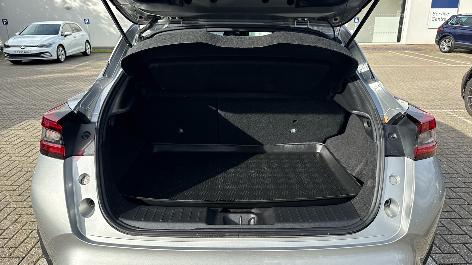 Used Nissan Juke 2023 for sale - 76057667: Photo 15