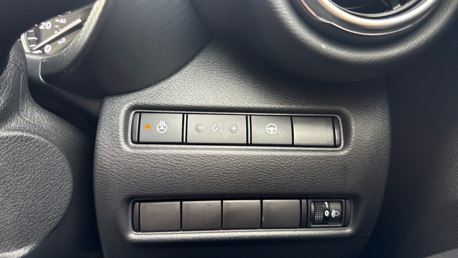 Used Nissan Juke 2023 for sale - 76057667: Photo 25