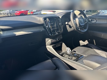 Used Volvo XC40 2018 for sale - 79410371: Photo