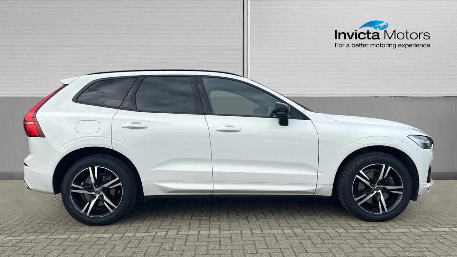 Used Volvo XC60 2021 for sale - 76186962: Photo 2