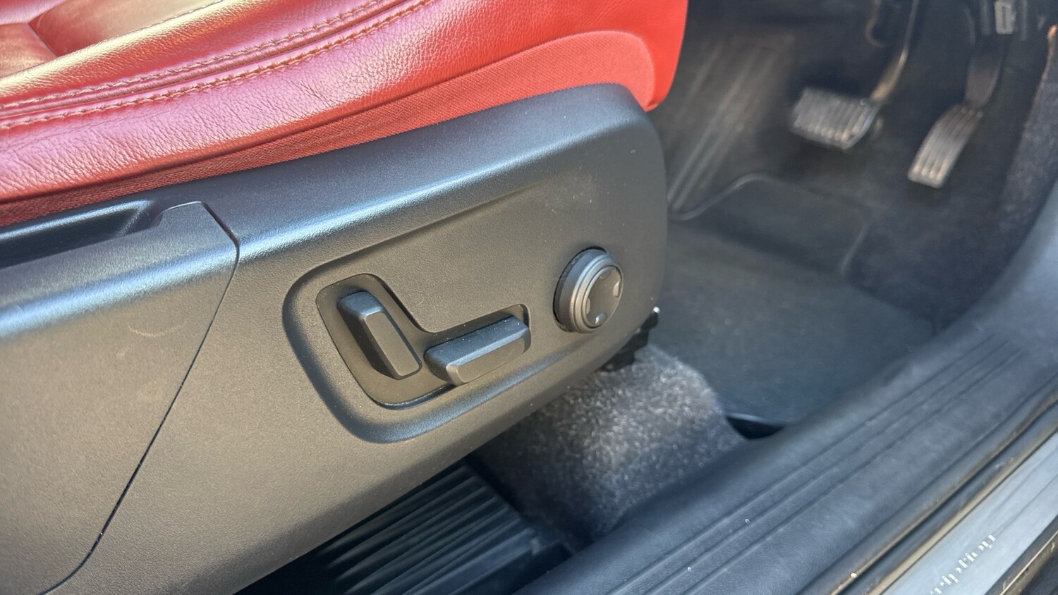 Used Volvo XC40 2019 for sale - 76324888: Photo 24