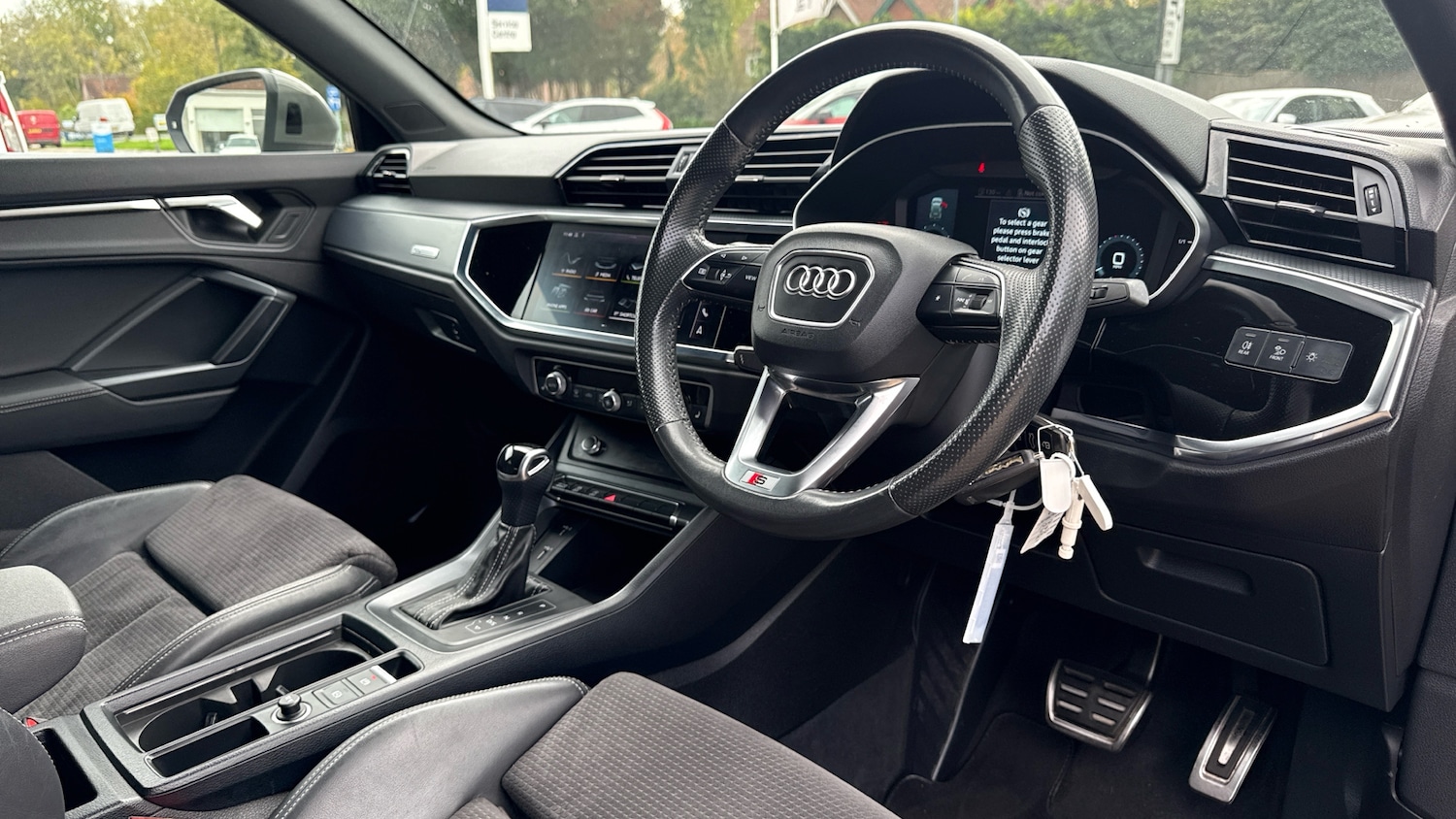 Used Audi Q3 2019 for sale - 76257897: Photo 9