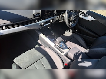 Used Audi A4 2022 for sale - 79130485: Photo