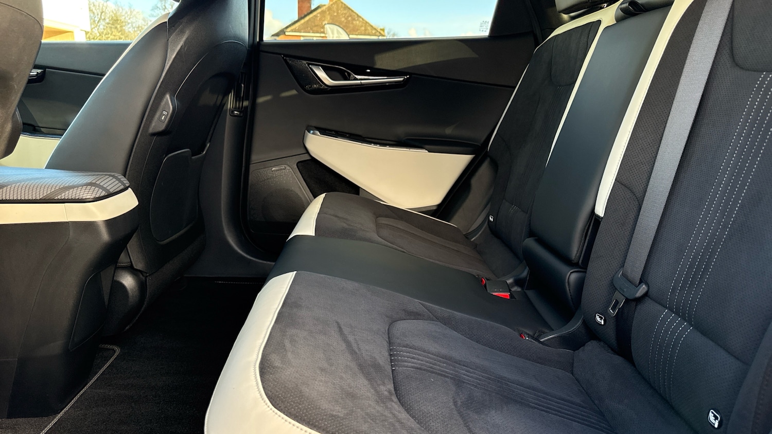 Used Kia EV6 2023 for sale - 77028193: Photo 14