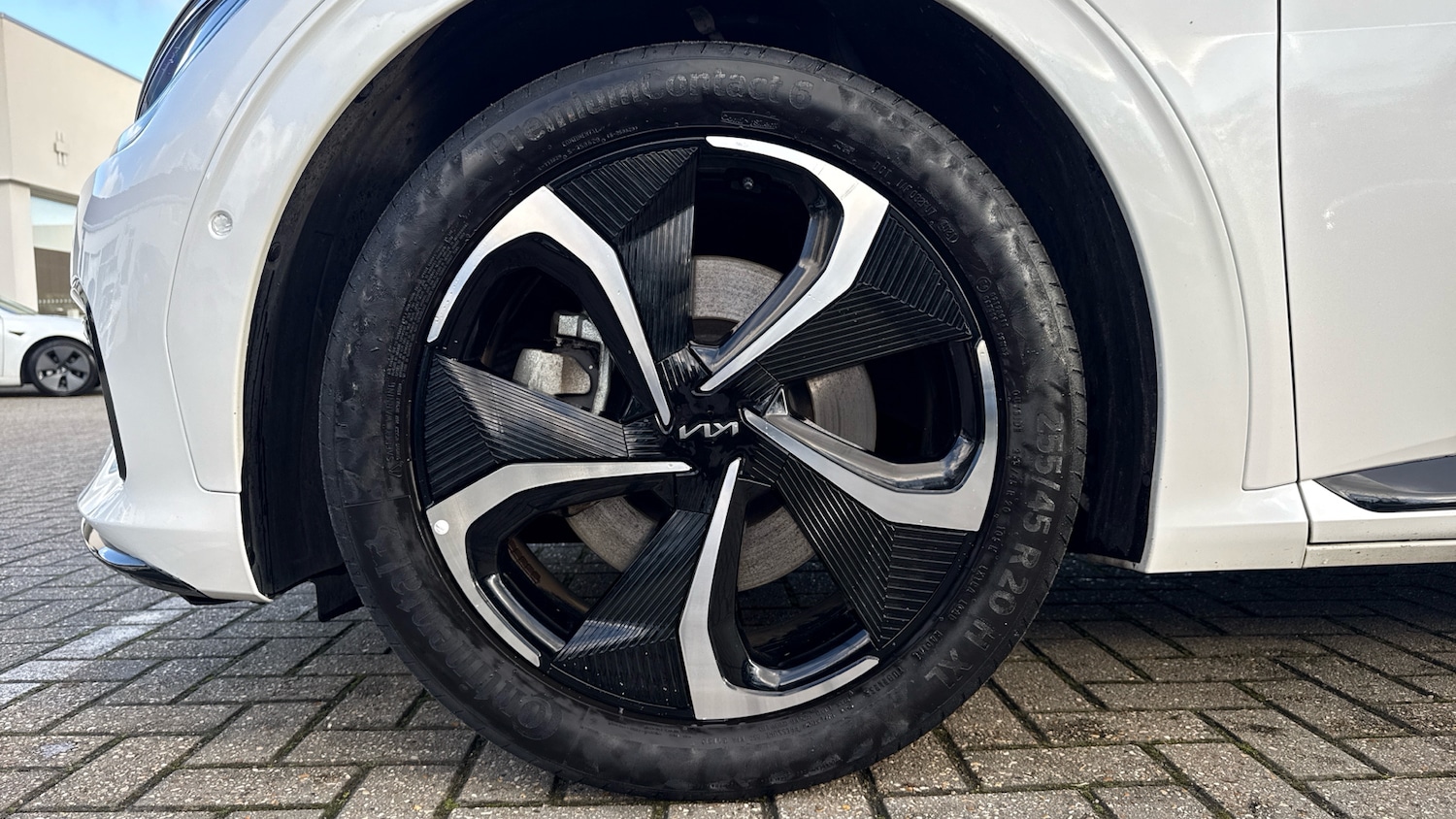 Used Kia EV6 2023 for sale - 77028193: Photo 17