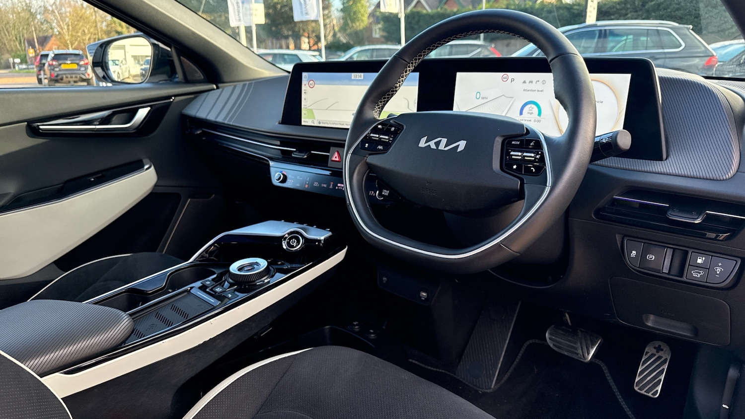 Used Kia EV6 2023 for sale - 77028193: Photo 9