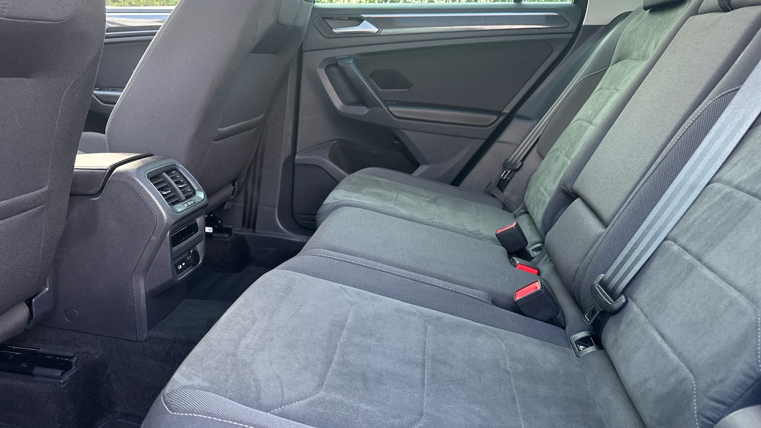 Used Volkswagen Tiguan 2023 for sale - 76281310: Photo 14