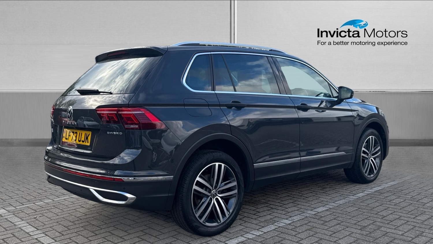 Used Volkswagen Tiguan 2023 for sale - 76281310: Photo 3