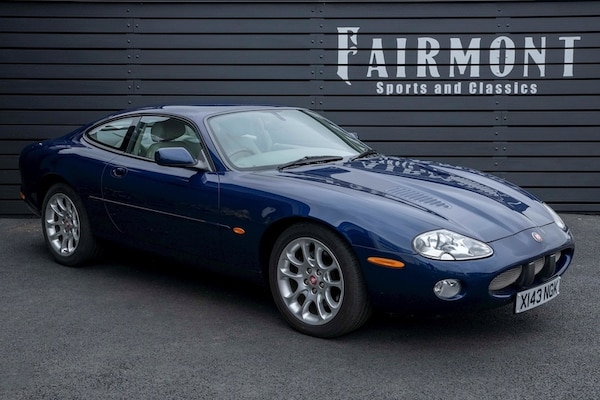 Used Jaguar XKR 2001 for sale - 75398161: Photo 1