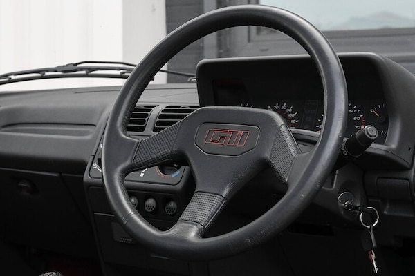 Used Peugeot 205 1988 for sale - 74580419: Photo 24